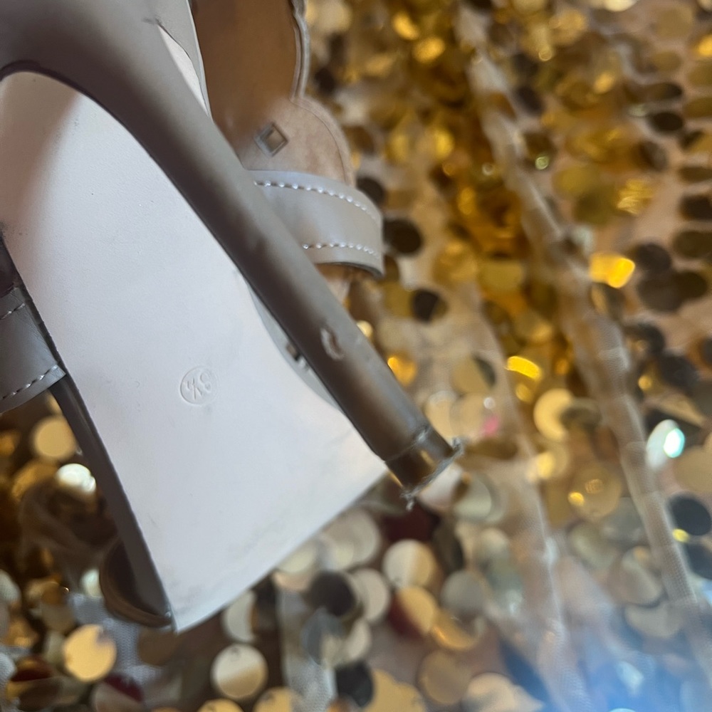Olivia Jayme’s gladiator heels - Picture 7 of 11